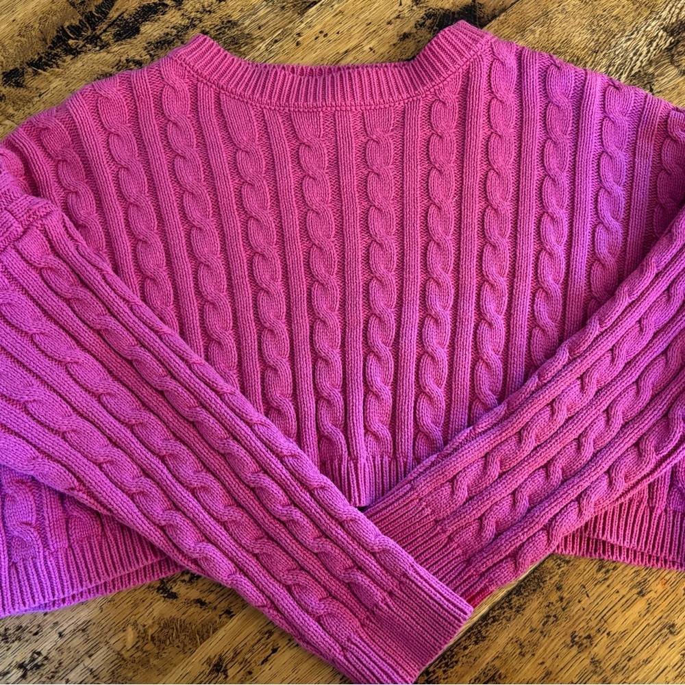 Forever 21 Pink Cabled Crop Sweater SIZE SMALL